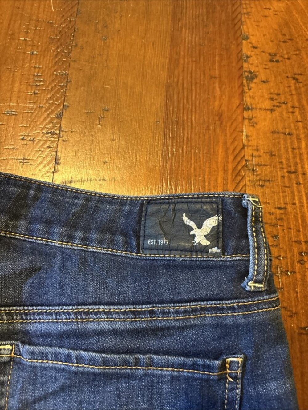 American Eagle Super Stretch Shortie Shorts Size 8 - Picture 3 of 7